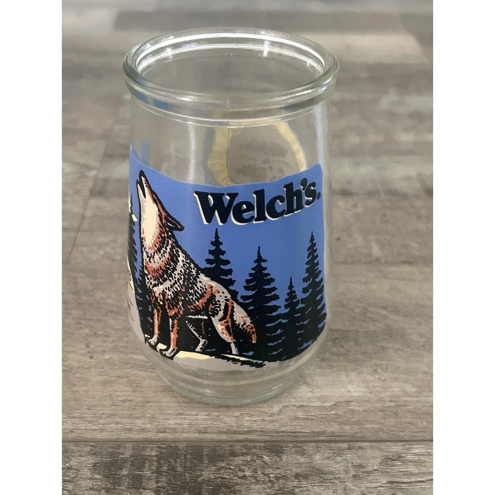 Welch's WWF Endangered Animal Species - #4 Red Wolf Jelly Glass Jar Cup‎